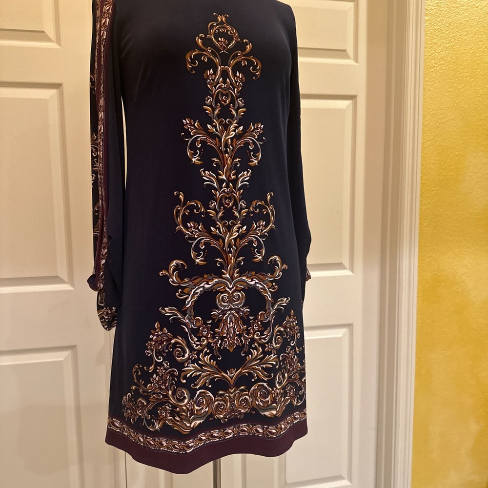 Dress - Picture 13 of 15